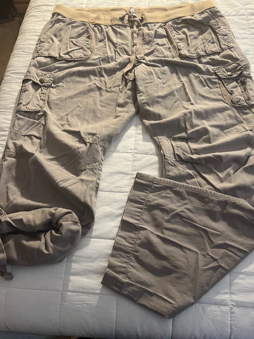 Old Navy Low‑Rise Roll‑Up Cargo Pants Khaki XL
